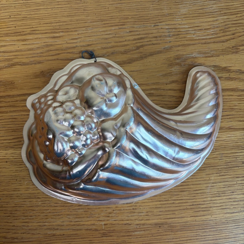 Vintage 1963 A.H.C. Cornucopia Copper Tone Aluminum 5 Cup Jello Cake Mold Pan